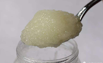 蜂蜜冷藏不結(jié)晶是假蜂蜜嗎 夏天蜂蜜放冰箱結(jié)晶嗎