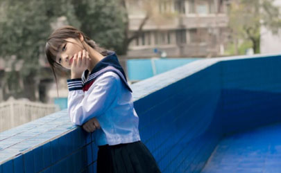 小蜜蜂直播VIP永久破解版在哪找 ?小蜜蜂直播二維碼免費(fèi)分享