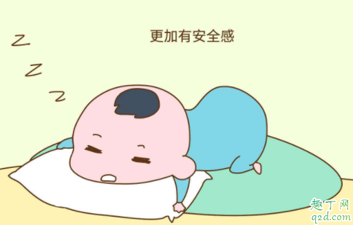 嬰兒趴著睡覺(jué)好嗎 孩子多大晚上可以趴著睡2
