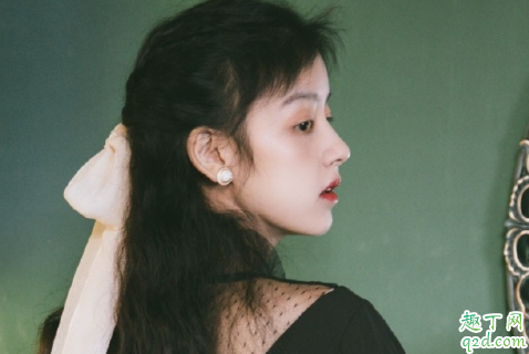 戀愛時遇到更合適的男生追求要答應(yīng)嗎 有男朋友了又有人追我要告訴他嗎2