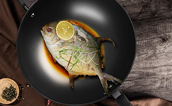 鐵鍋用一段時(shí)間后粘鍋了怎么辦 鐵鍋開(kāi)鍋后還是粘鍋怎么辦