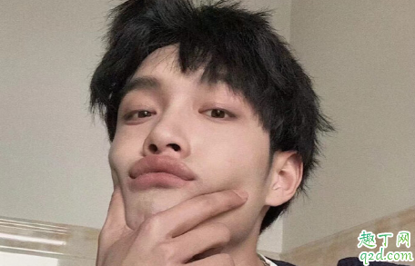 男生硬的時候能忍住說明什么 怎么判斷男人很久沒做1