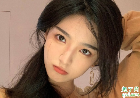 他老婆發(fā)信息罵我我要回嗎 第三者要不要爭(zhēng)取愛情3