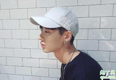 男友一有機(jī)會(huì)就動(dòng)手動(dòng)腳怎么辦 男生談戀愛(ài)后越來(lái)越色正常嗎2