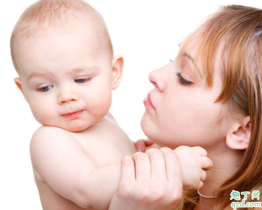 為什么寶寶出生不吃奶 剛出生的寶寶為什么屁股是青的3