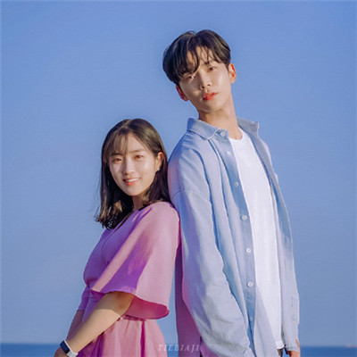 偶然發(fā)現(xiàn)的一天端午一天情侶頭像 端午哈魯cp情侶頭像無(wú)水印9