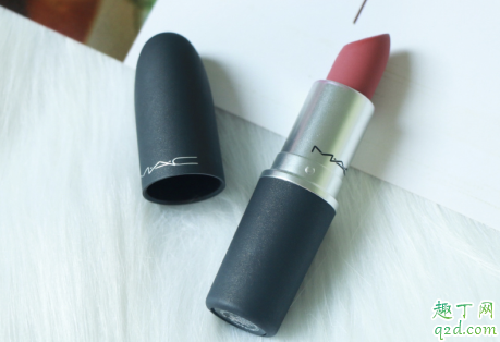 mac923色號是什么顏色 mac923口紅試色圖3