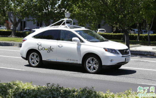 轉(zhuǎn)彎的時(shí)候可以換檔嗎 開(kāi)車換擋可以跳檔嗎4