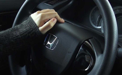 汽車(chē)?yán)仁俏伵５暮眠€是扁的好 汽車(chē)?yán)纫话阊b在哪里