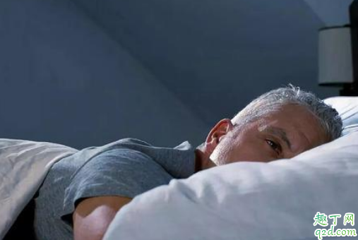 睡太多真會(huì)得癡呆嗎 為啥睡太多有癡呆風(fēng)險(xiǎn)3