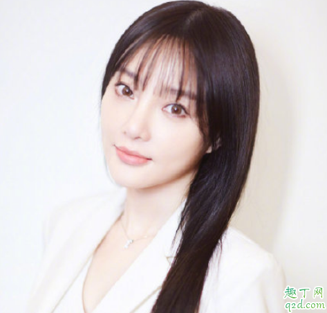 李小璐發(fā)文回應(yīng)出軌事件 長(zhǎng)篇大論表示自己沒有錯(cuò)？3