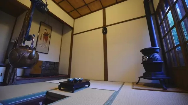 日本黎里古鎮(zhèn)水岸寒舍民宿，一起住進這座海邊