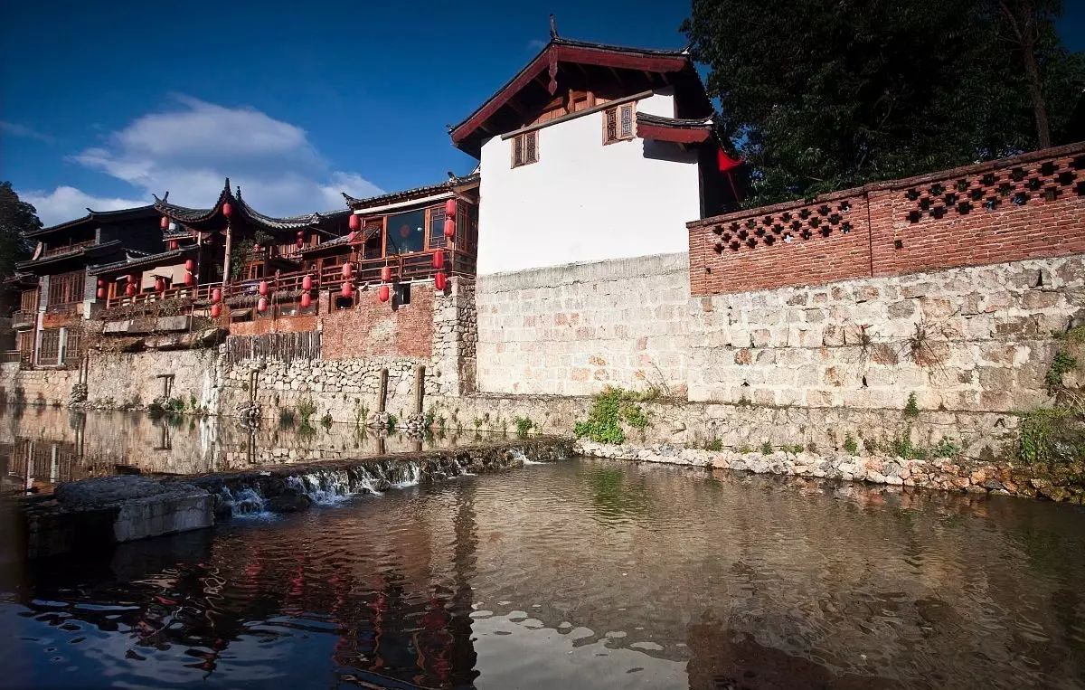 束河桃花塢，在茶馬古道浮生清閑陪父母慢慢變