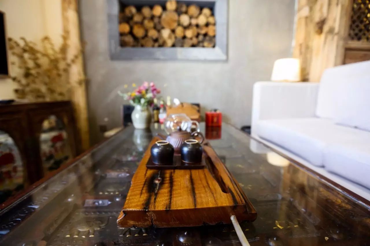 束河桃花塢，在茶馬古道浮生清閑陪父母慢慢變