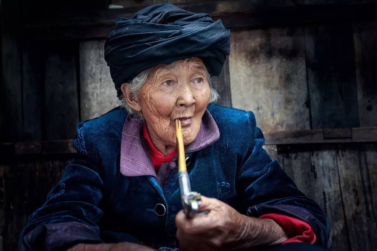 束河桃花塢，在茶馬古道浮生清閑陪父母慢慢變