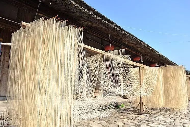 中國(guó)古建筑，千年古村不會(huì)消失但卻只剩下老房