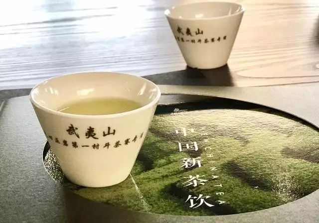 烏龍先生，用心做好茶發(fā)揚(yáng)博大精深的茶文化