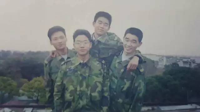 螞蟻尚墅，在山谷的花田美舍里生活