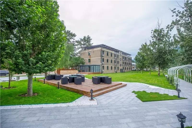 北京金岳臺溫泉酒店，承載著上個世紀(jì)的老磚樓