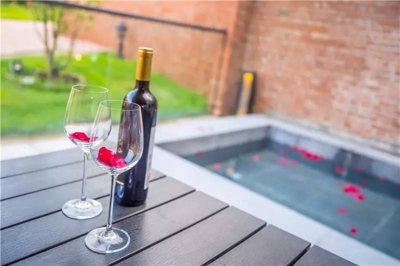 北京金岳臺溫泉酒店，承載著上個世紀(jì)的老磚樓