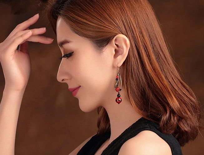 紅琉璃樹葉首飾復古氣質(zhì)耳環(huán)