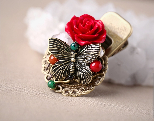 漆雕玫瑰復(fù)古盤發(fā)頭飾，金屬鴨嘴夾發(fā)夾