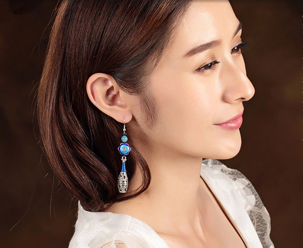 氣質(zhì)鏤空耳墜家佳樂文學(xué)復(fù)古風(fēng)耳環(huán)首飾