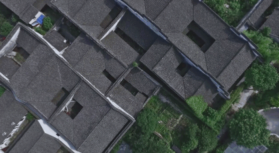 塘棲古鎮(zhèn)小茶姑娘，古鎮(zhèn)溪邊沐浴清風滌蕩心靈