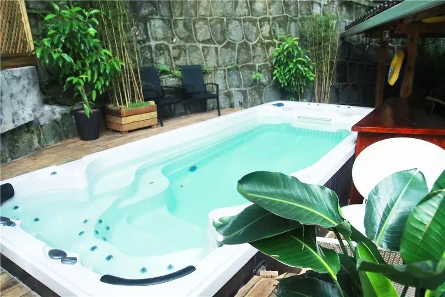 杭州·若白雅苑，擁有無邊泳池「最好泡民宿」