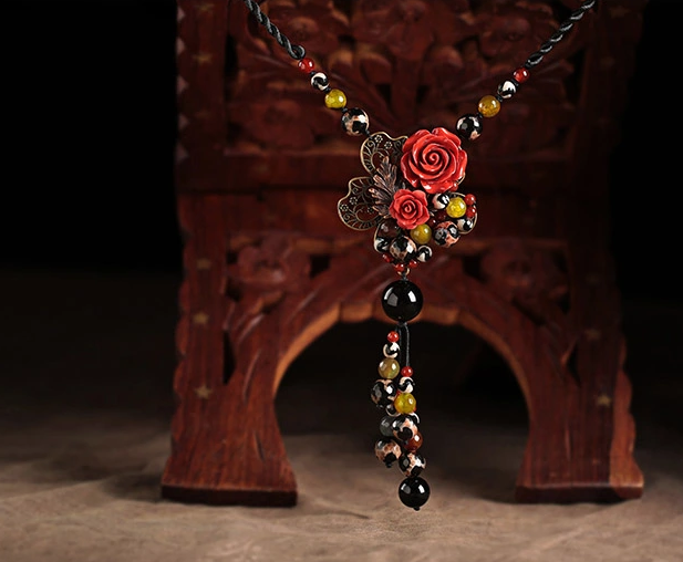 紅玫瑰朱砂吊墜毛衣鏈復(fù)古風(fēng)項(xiàng)鏈?zhǔn)罪? src="/wenxue/d/file/bigpic/190404/04/13-1F9251KP3.png" style="height: 570px; width: 750px;" / data-NeKr="MMRyVJ"><br / data-T6xo="25VGir">
	<img alt=