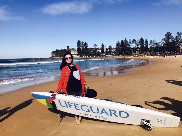 翡翠灣，在遼闊的海洋前做回?zé)o憂快樂的自我