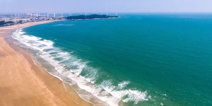 翡翠灣，在遼闊的海洋前做回無憂快樂的自我