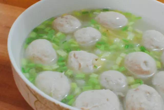 翡翠灣，在遼闊的海洋前做回?zé)o憂快樂的自我