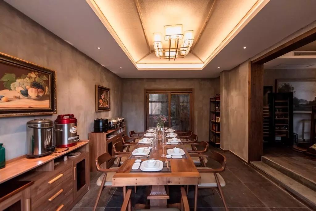 叢山茶境，一片天一座山忘了山外忘卻自己