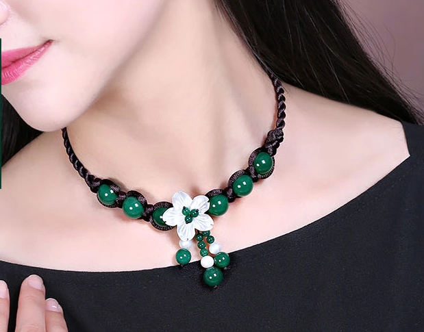 綠色簡(jiǎn)約吊墜鎖骨鏈瑪瑙項(xiàng)鏈?zhǔn)罪? src="/wenxue/d/file/bigpic/190404/04/13-1F92P93I8.png" style="height: 538px; width: 750px;" / data-5mh4="0j6Y8n"><br / data-LIwu="V2nZg0">
	<img alt=