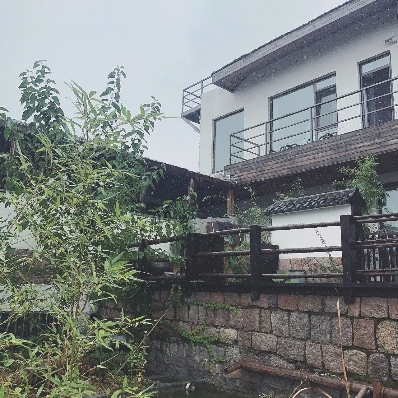 樸宿·微瀾山居，空山鳥語就在身畔