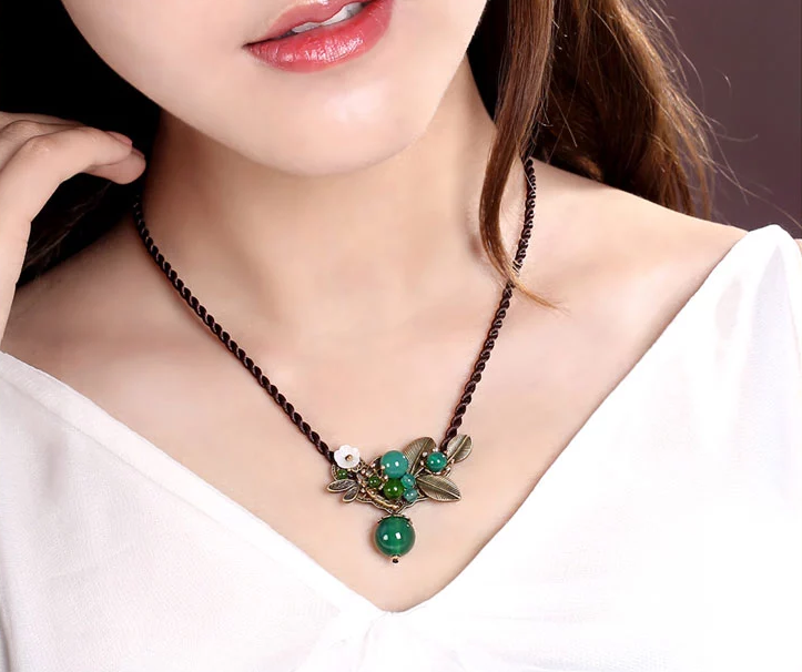 綠色瑪瑙吊墜鎖骨鏈民族風(fēng)項(xiàng)鏈?zhǔn)罪? src="/wenxue/d/file/bigpic/190404/04/13-1F92Q00943-50.png" style="height: 480px; width: 750px;" / data-uiJu="LxZa3s"><br / data-41KA="h8fHA1">
	<img alt=