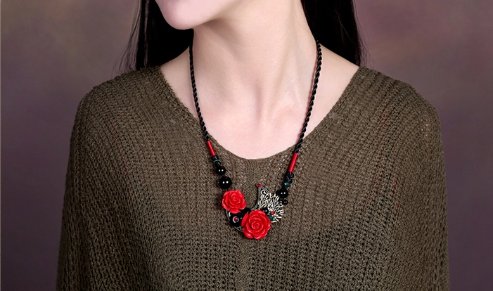 家佳樂(lè)文學(xué)紅色玫瑰吊墜復(fù)古項(xiàng)鏈新娘首飾