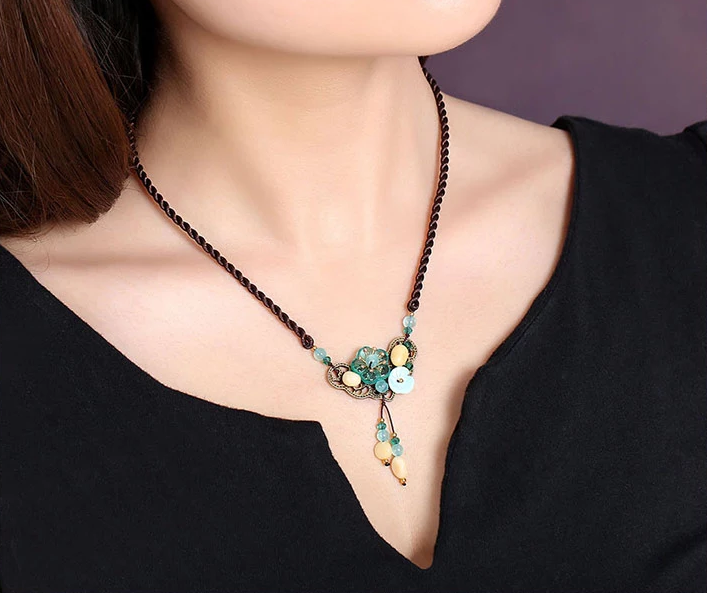 清澈的笑容復(fù)古項(xiàng)鏈?zhǔn)罪? src="/wenxue/d/file/bigpic/190404/04/13-1F92Q03910.jpg" style="height: 750px; width: 750px;" / data-gLWc="rzm28N"><br / data-71YG="wy6Qcj">
	<img alt=