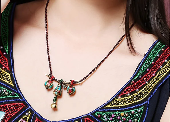 異域風(fēng)情鎖骨鏈個(gè)性時(shí)尚項(xiàng)鏈?zhǔn)罪? src="/wenxue/d/file/bigpic/190404/04/13-1F92Q12542-50.png" style="width: 750px;" / data-cj5V="wg0i7F"><br / data-aRDg="iKQ271">
	<img alt=