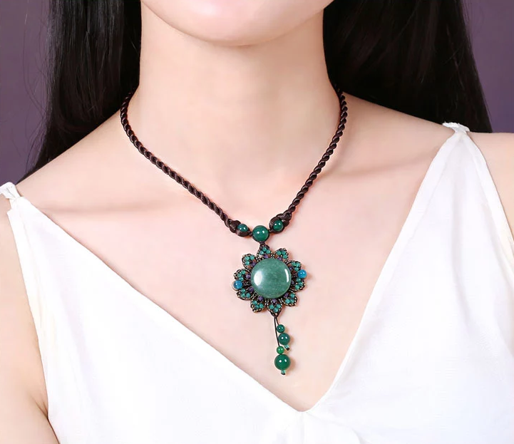 東陵玉配飾鎖骨鏈時尚民族風(fēng)項(xiàng)鏈?zhǔn)罪? src="/wenxue/d/file/bigpic/190404/04/13-1F92Z91125.png" style="height: 537px; width: 750px;" / data-NOfY="n1b2hg"><br / data-9Gje="CVGOxJ">
	<img alt=