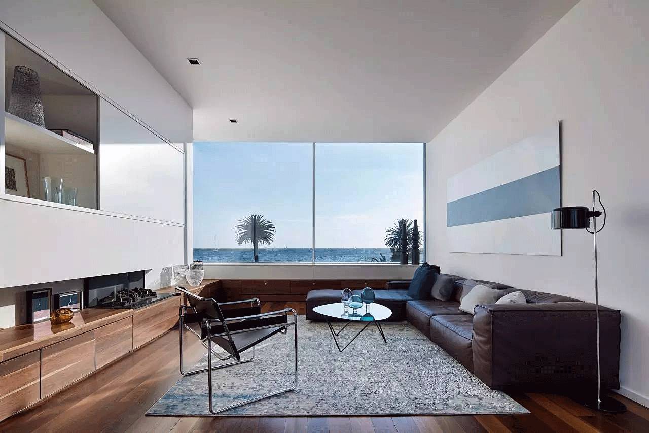 越白越簡(jiǎn)，越極致