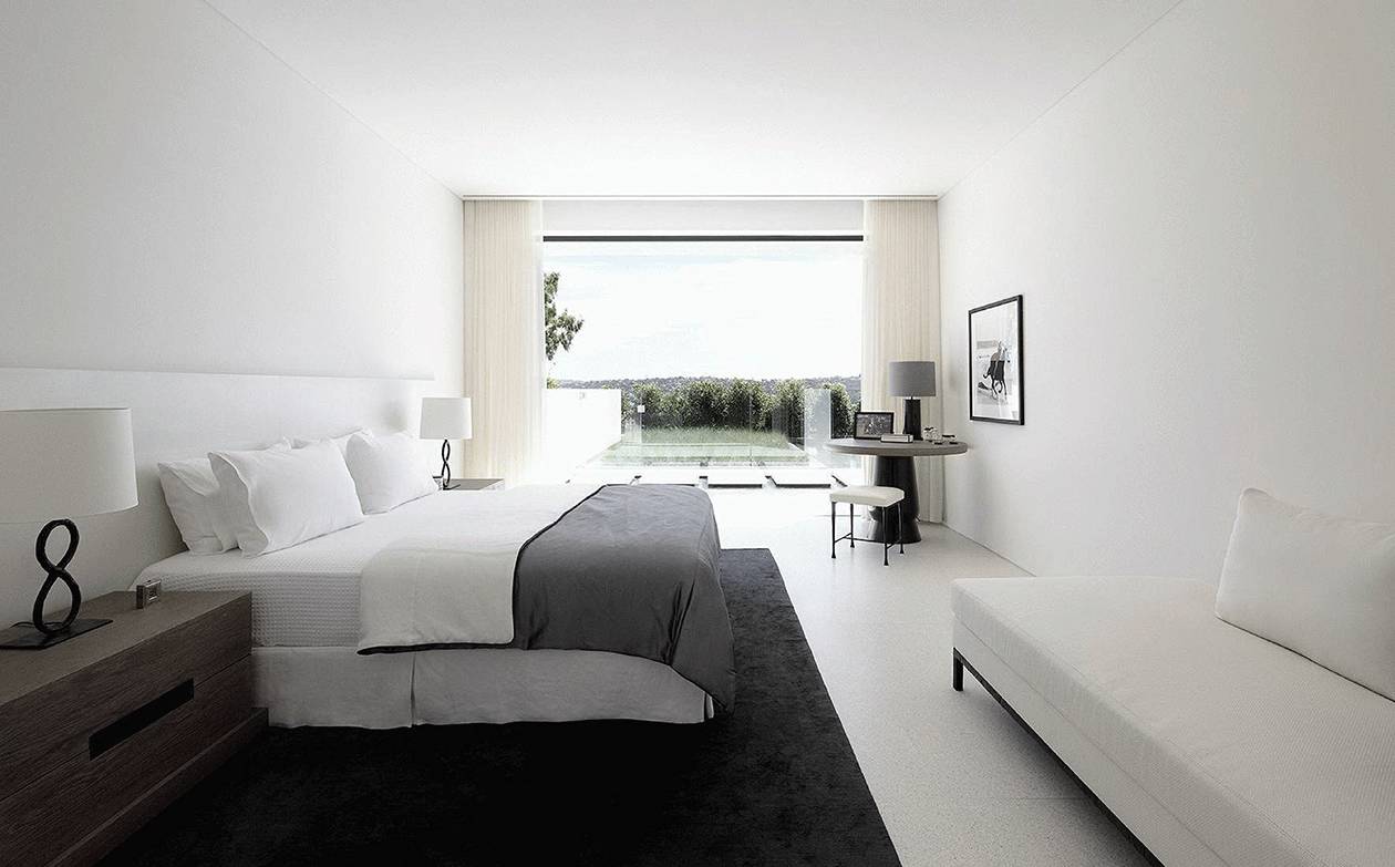 越白越簡，越極致