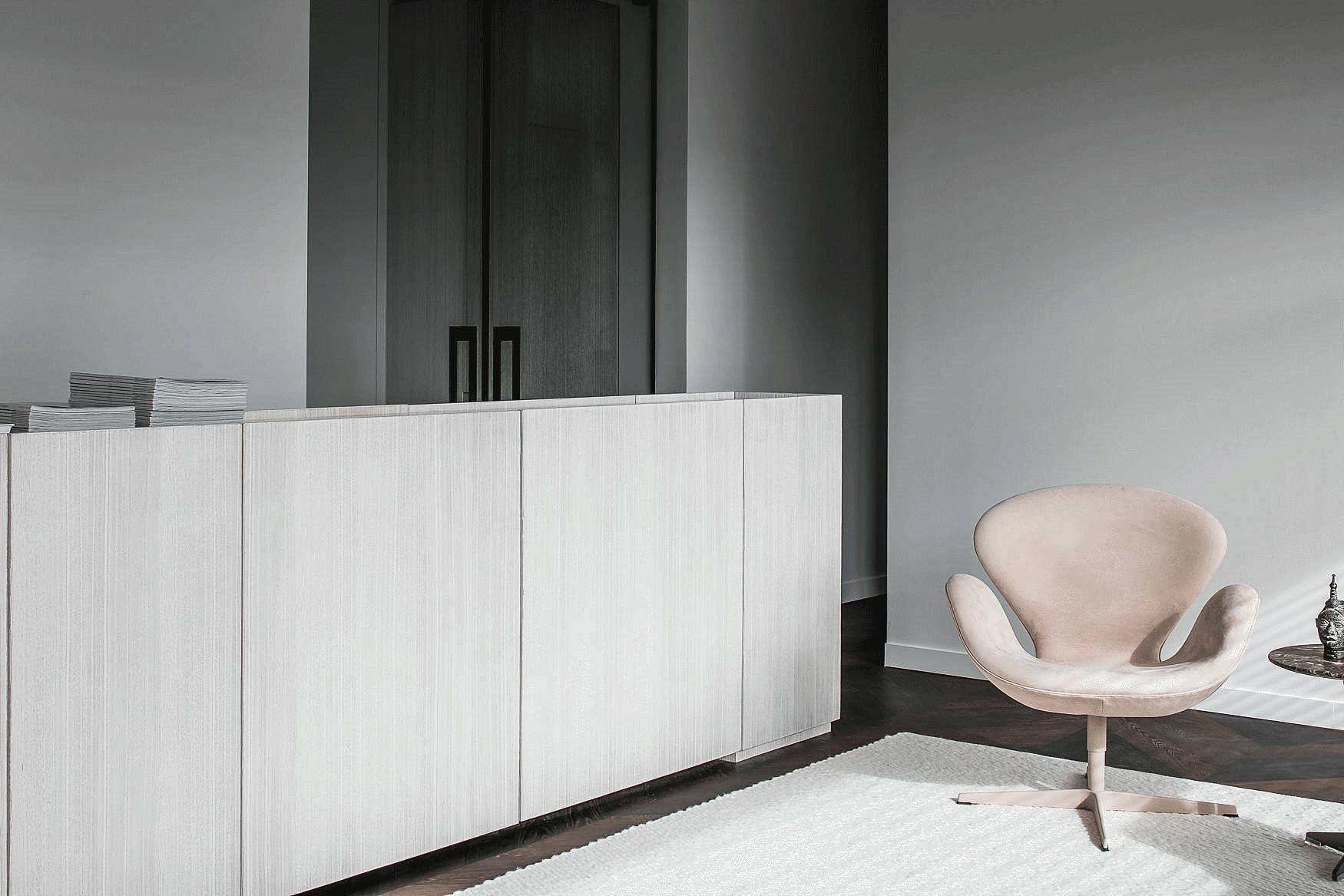 越白越簡，越極致