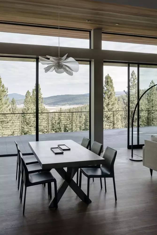 回歸自然，用木材打造最質(zhì)樸的家