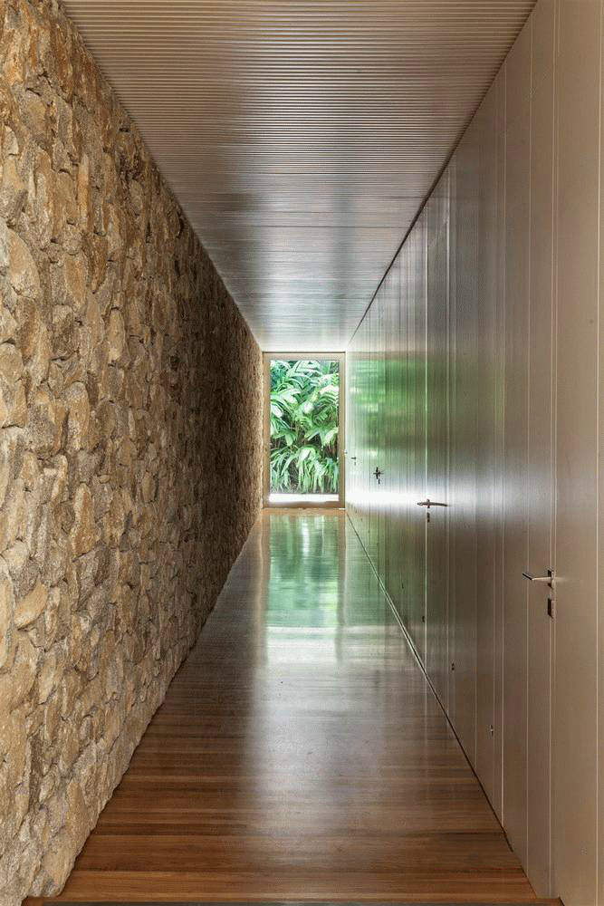 與大自然完美結(jié)合的森林別墅設計