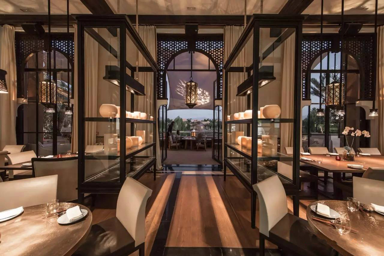 藝術(shù)與空間的完美結(jié)合，奢華新中式酒店設(shè)計(jì)