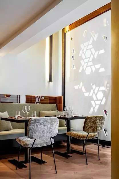 藝術(shù)與空間的完美結(jié)合，奢華新中式酒店設(shè)計