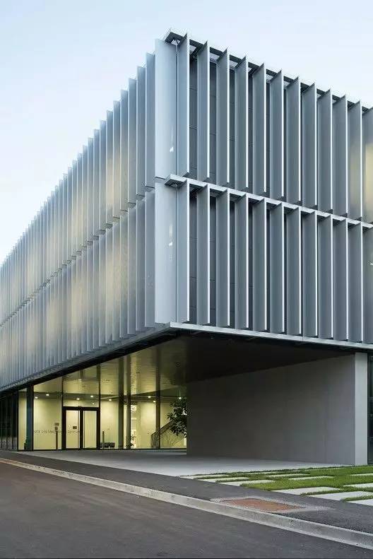 木格柵建筑，次序中的美