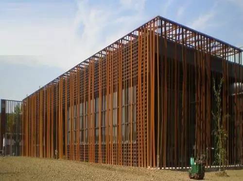 木格柵建筑，次序中的美